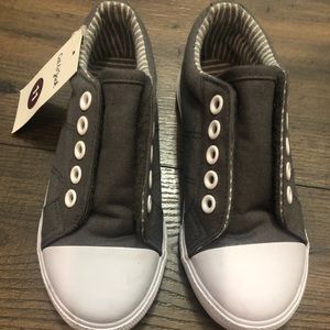 Toddler boys sneakers, size 11, NWT!